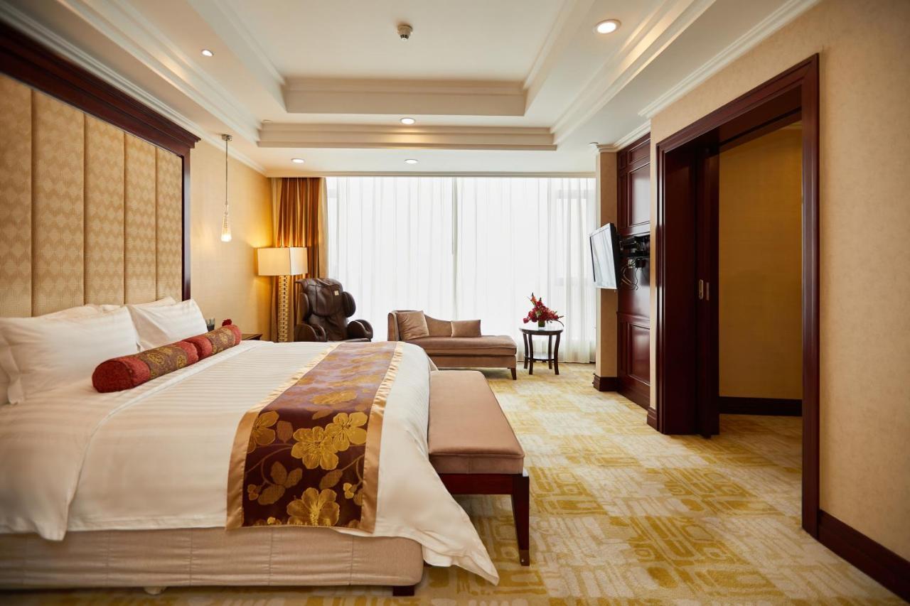 Soluxe Hotel Guangzhou - Overseas Buyers Registration Service&Canton Fair Free Shuttle Bus 15 Apr To 05 May Экстерьер фото