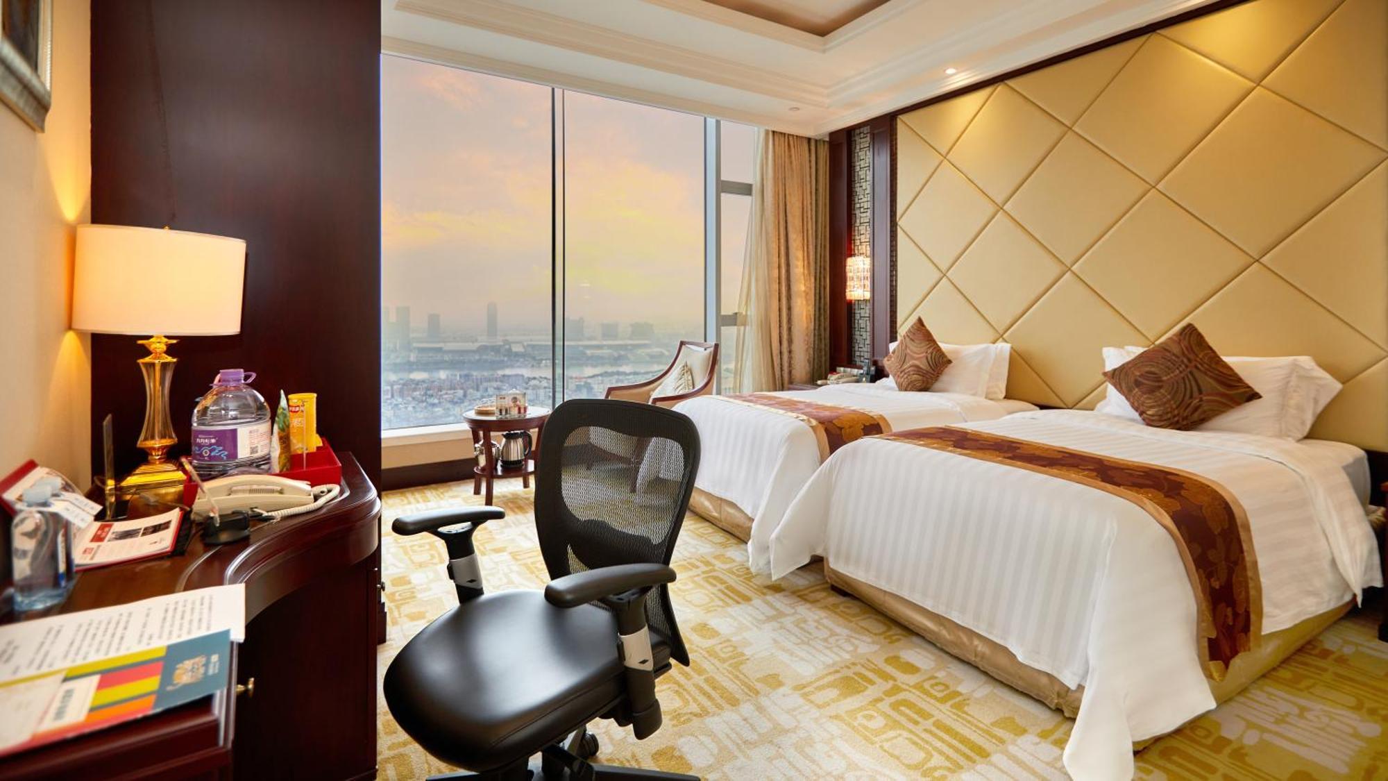 Soluxe Hotel Guangzhou - Overseas Buyers Registration Service&Canton Fair Free Shuttle Bus 15 Apr To 05 May Экстерьер фото
