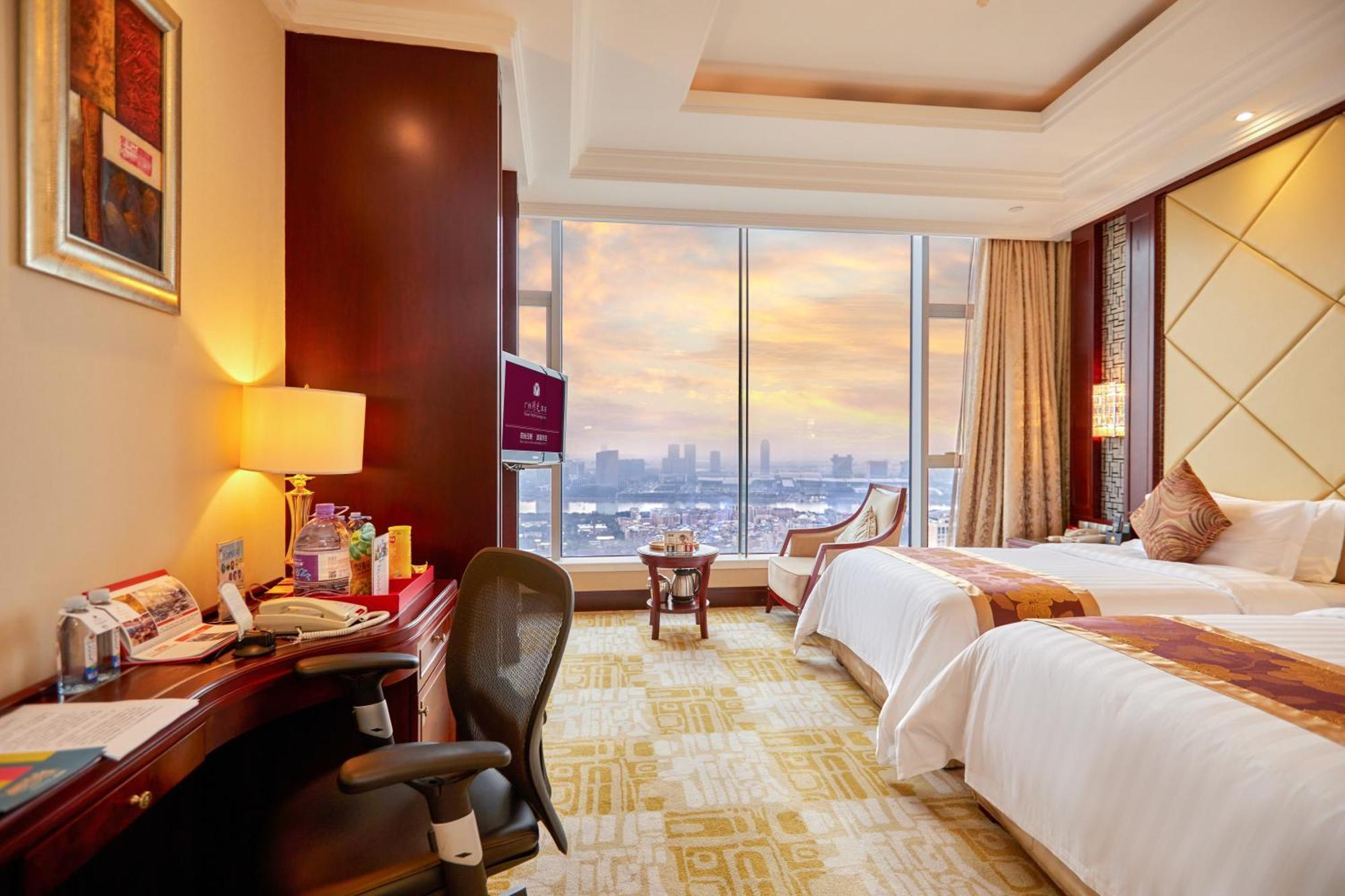 Soluxe Hotel Guangzhou - Overseas Buyers Registration Service&Canton Fair Free Shuttle Bus 15 Apr To 05 May Экстерьер фото