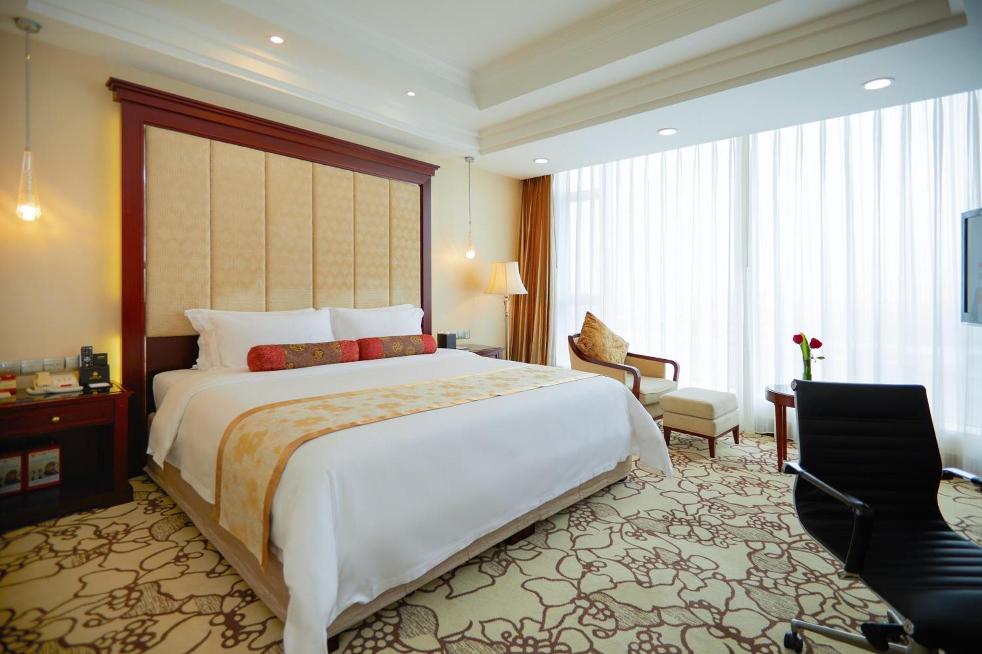 Soluxe Hotel Guangzhou - Overseas Buyers Registration Service&Canton Fair Free Shuttle Bus 15 Apr To 05 May Экстерьер фото
