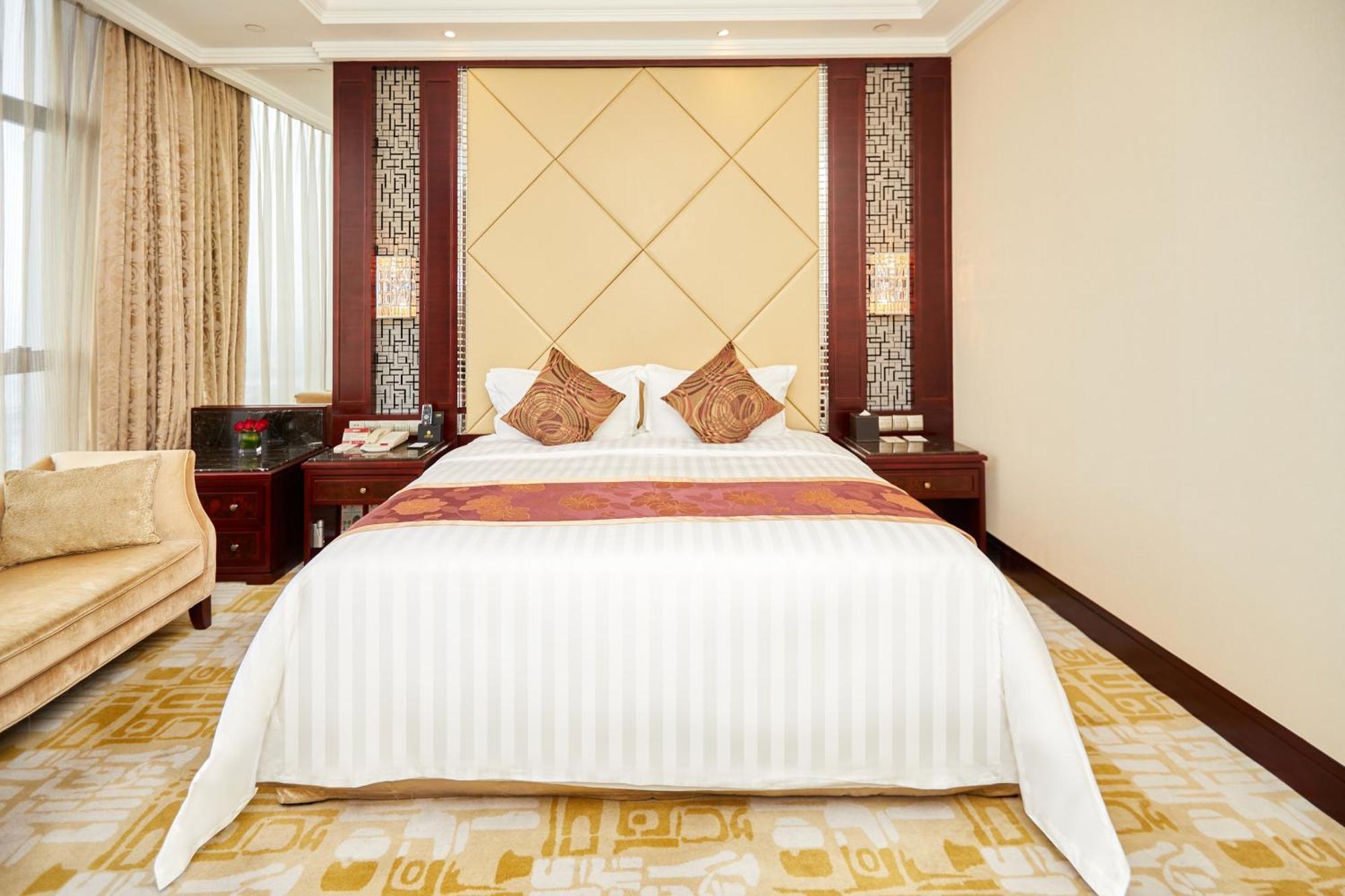 Soluxe Hotel Guangzhou - Overseas Buyers Registration Service&Canton Fair Free Shuttle Bus 15 Apr To 05 May Экстерьер фото